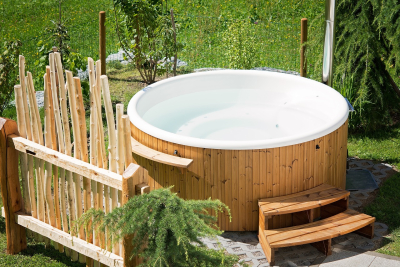 Der Luxus eines eigenen Hot Tubs - Erholung und Entspannung direkt im Garten